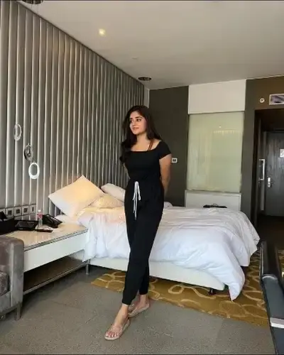 Call Girls Service in Shamirpet